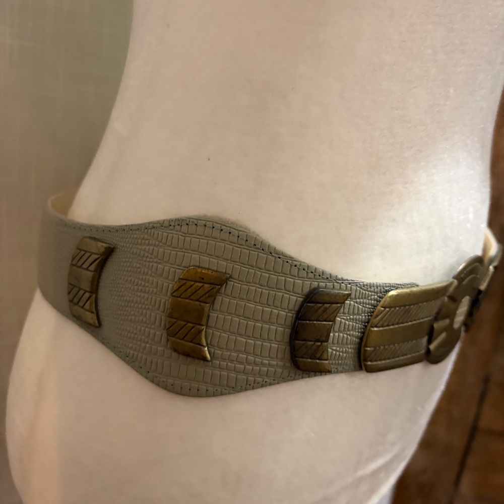 Art leather & brass belt
